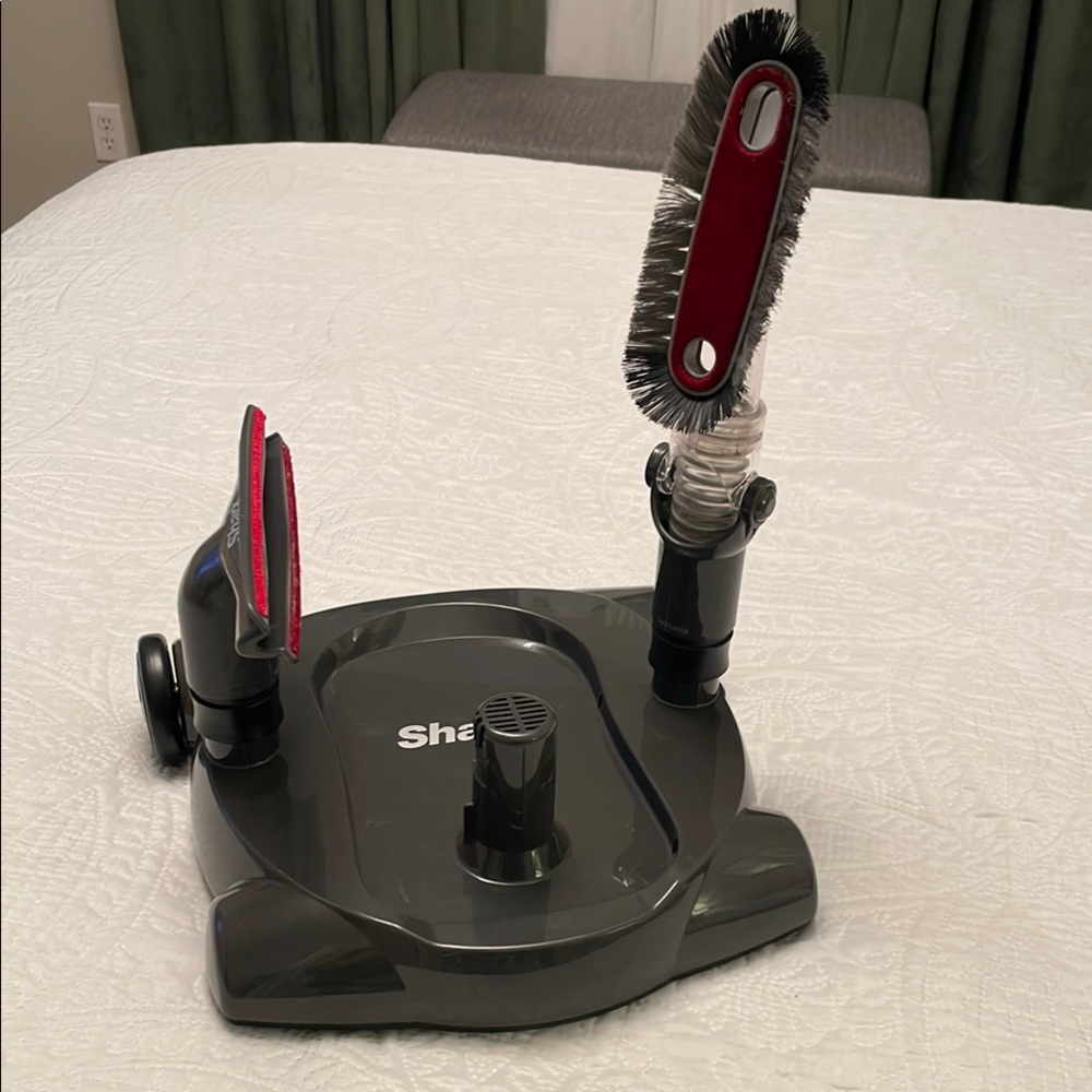 Shark Rotator Lift Away Wheeled Vacuum POD Caddy w/Cleaning Tools Lightly Used